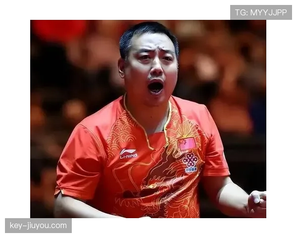 刘国梁拎着菜篮刷卡那一刻，我怀疑他家厨房比我整套房还豪