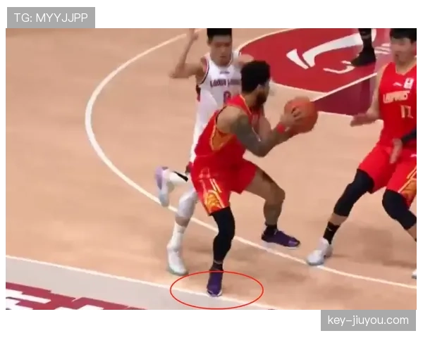 手球判罚要点：不自然手臂何时视为扩大身体范围